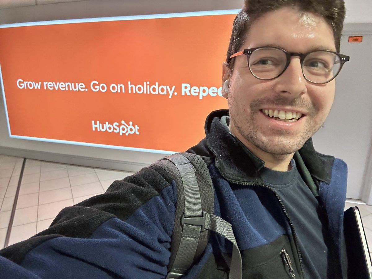 At HubSpot &mdash; Grow revenue. Go on holiday. Repeat.